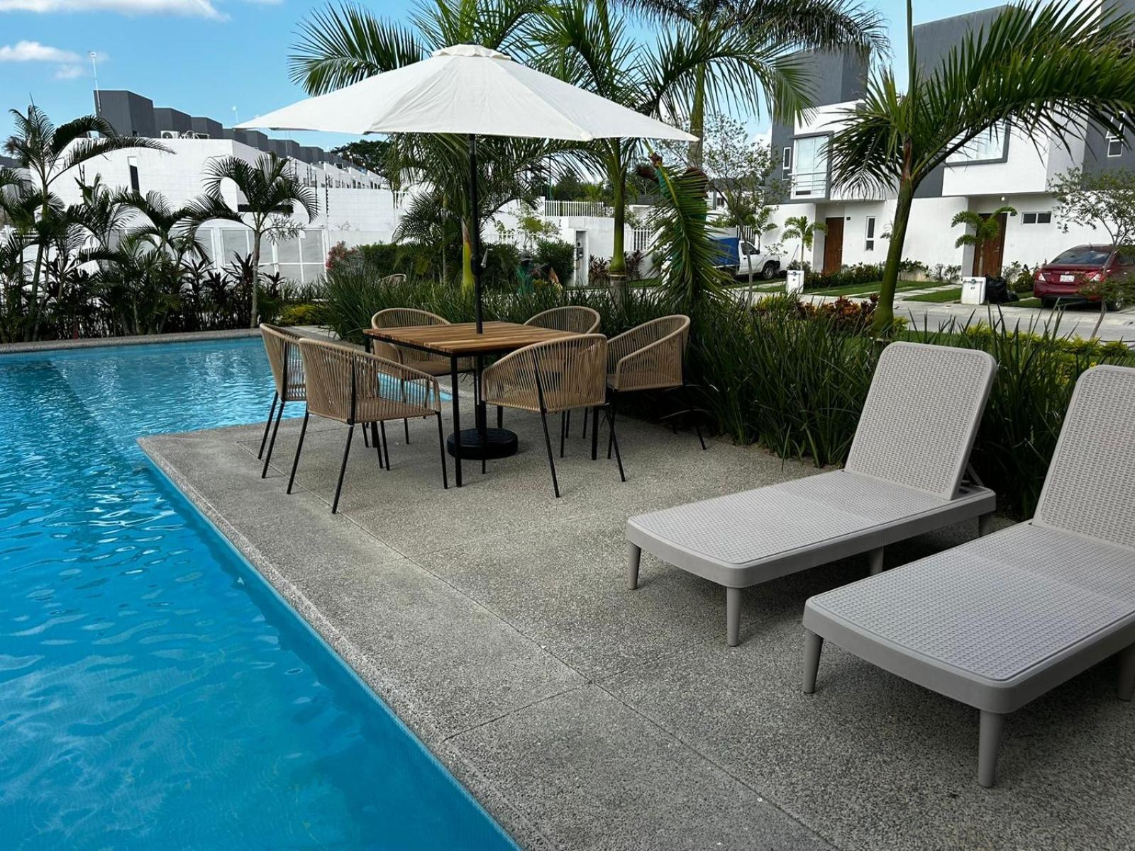 Casa Comoda Con Piscina Naranjo Eksteriør bilde